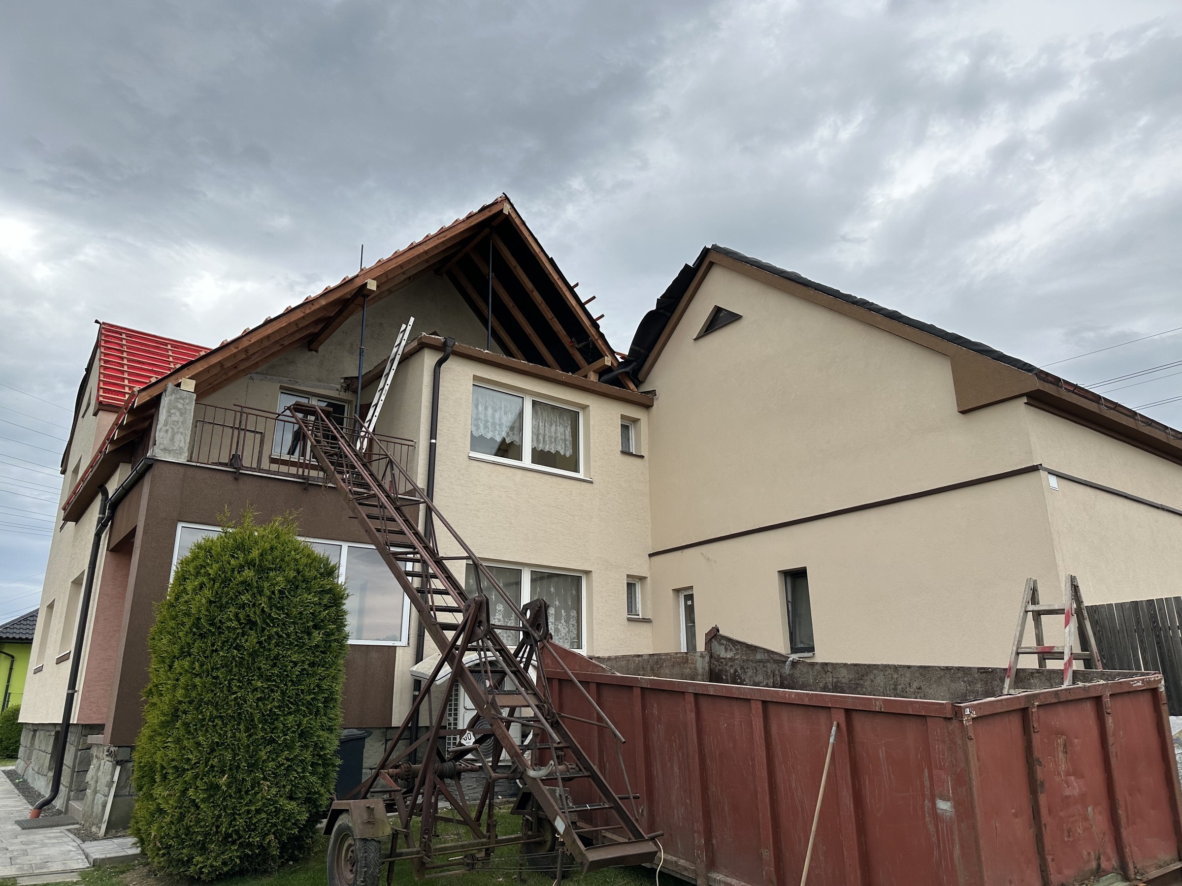 Kompletní rekonstrukce střechy